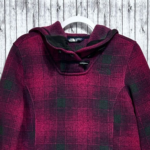 The North Face Crescent Hooded Pullover - Picture 3 of 11